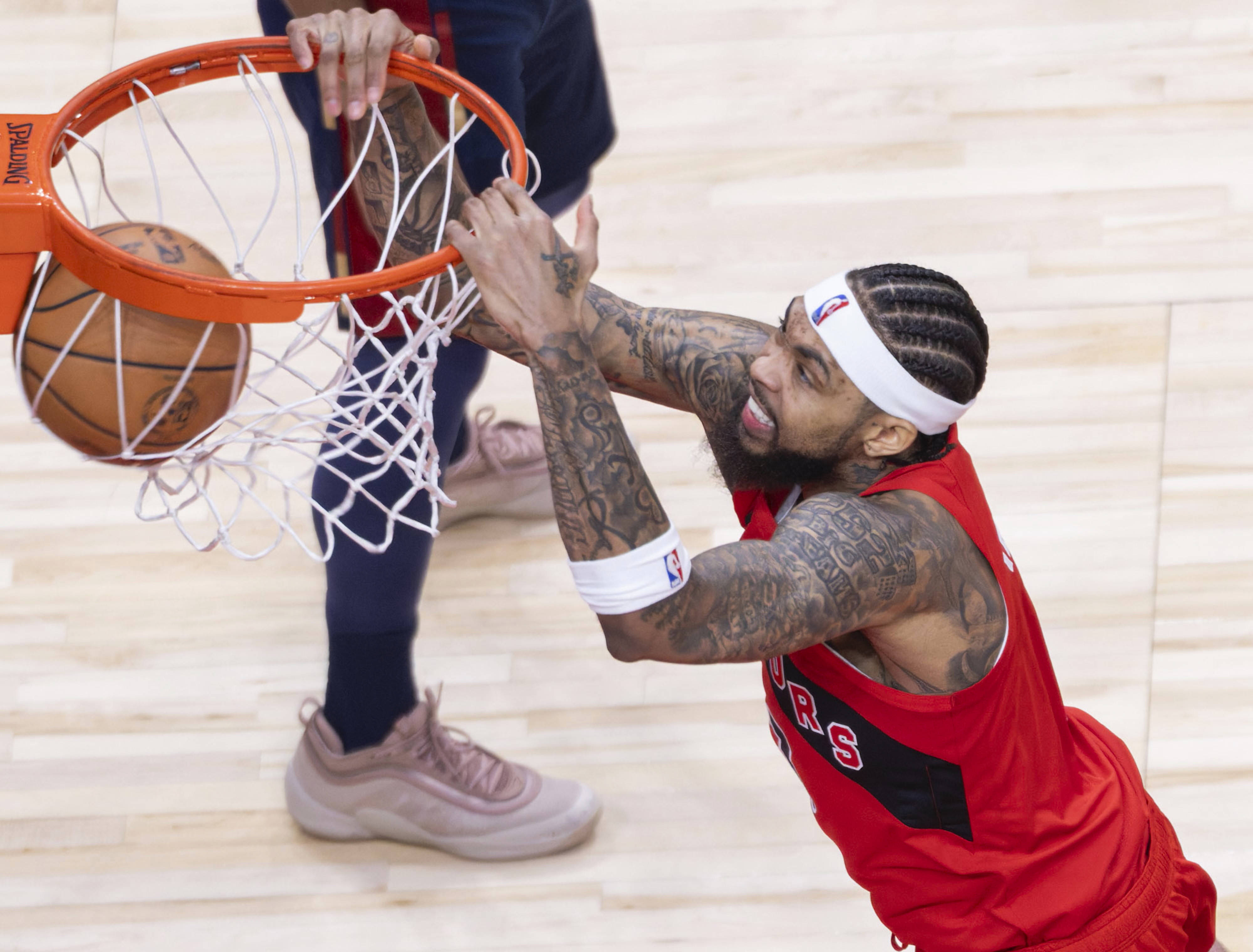 开云体育官方网站-爵士轻取猛龙，德罗赞点燃赛场