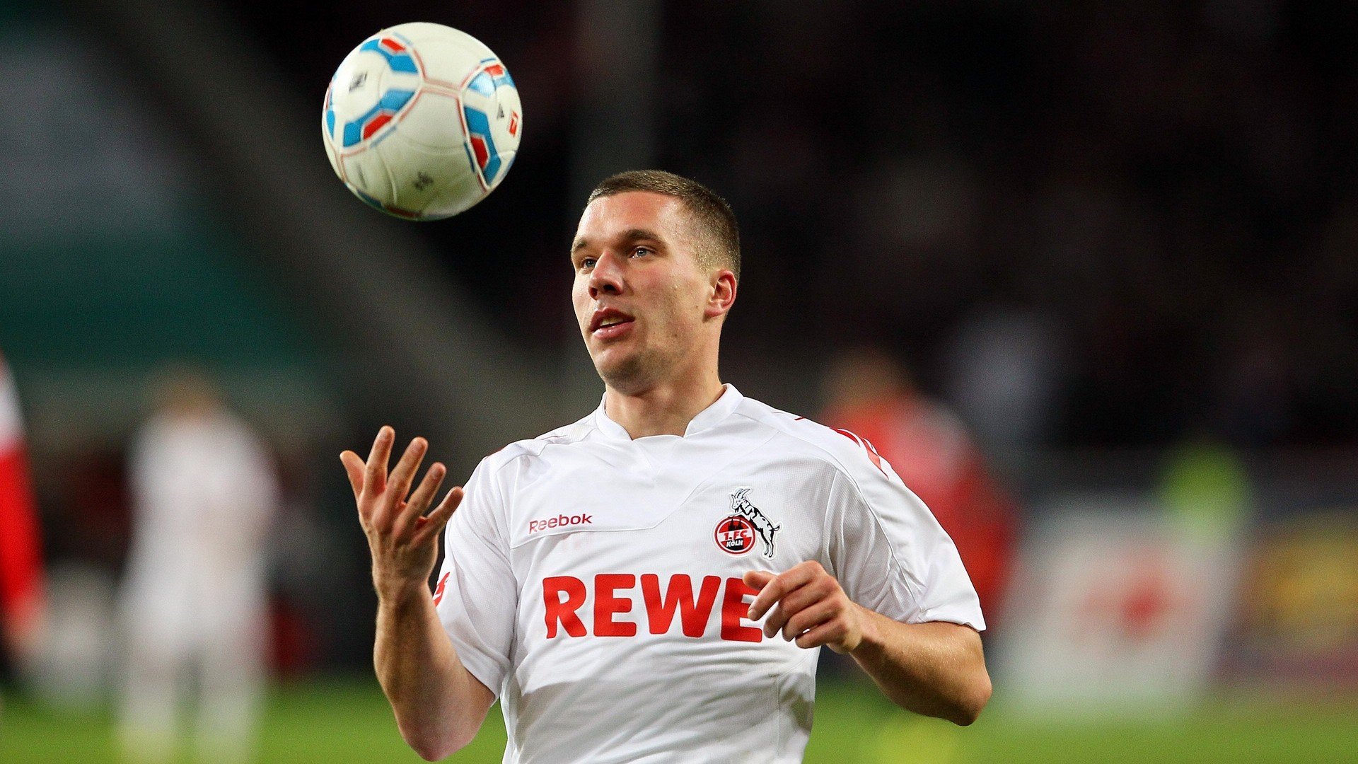 凯塞多爆发，乌拉圭稳稳拿下勒沃库森，南美坚韧与欧洲体系的硬核对决